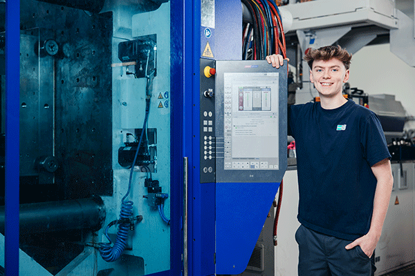 lehre-bei-fries-kunststoffverfahrenstechniker